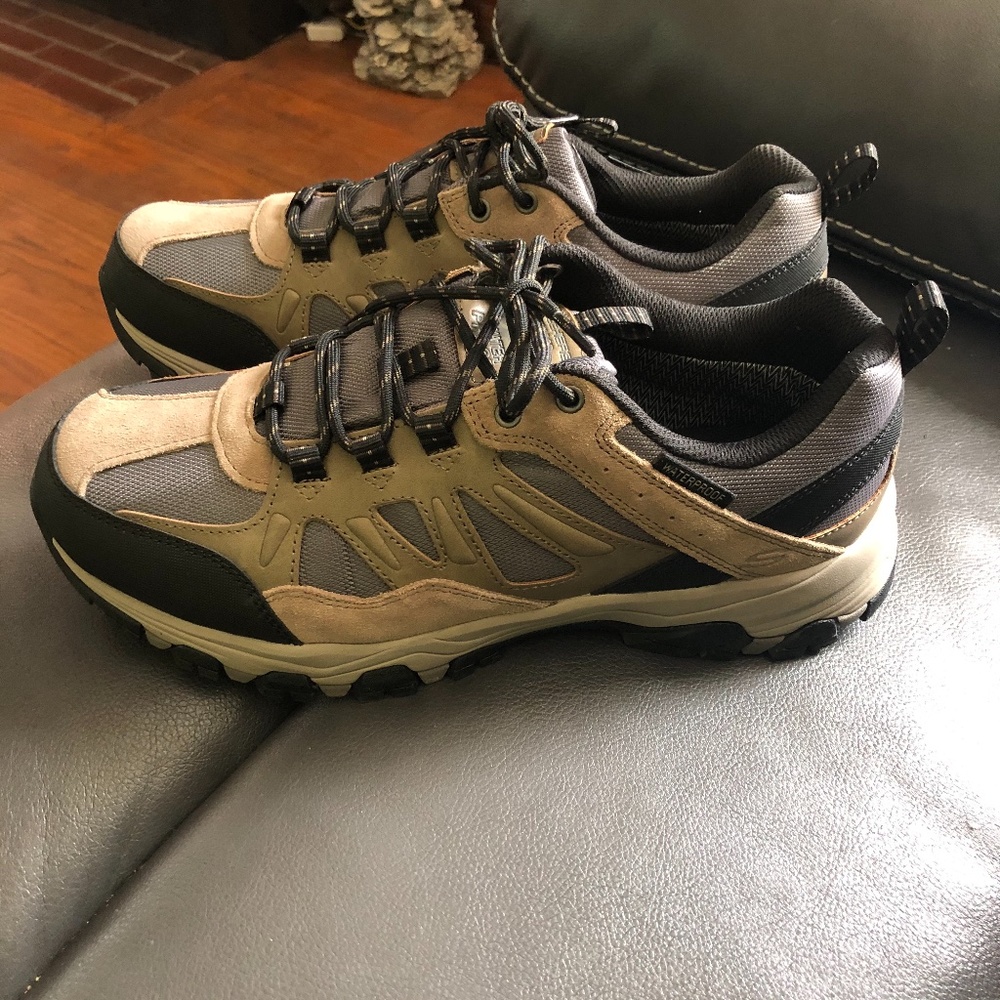 Sketchers waterproof